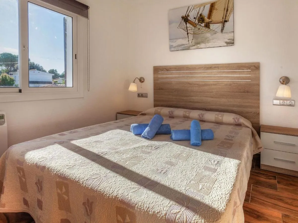 L' Escala Apartment La Ginesta